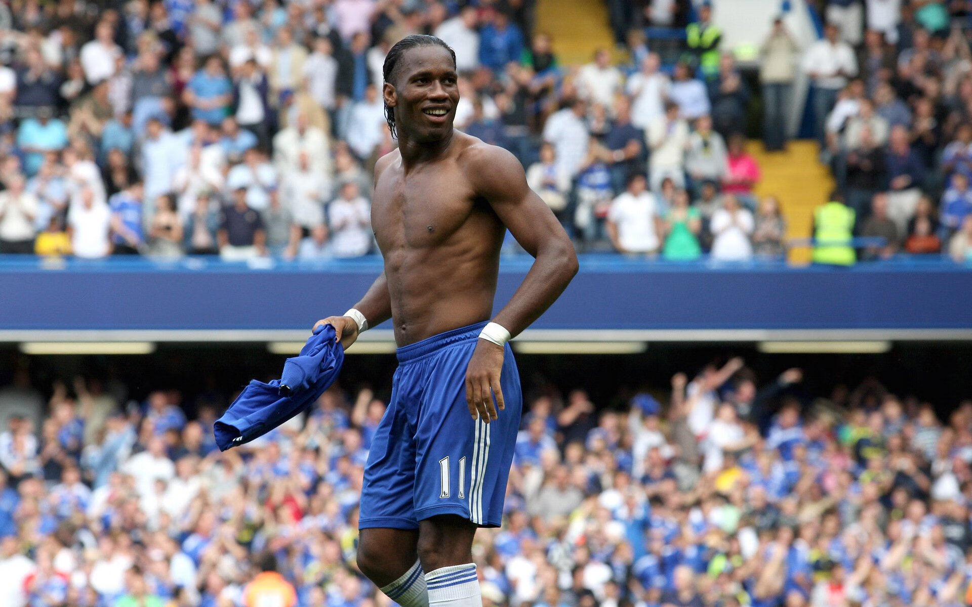 开云APP-胜利的双重奏，当三狮的咆哮遇见六边形战士的传奇